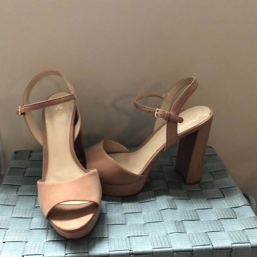 Beautiful high heel Vince Camuto shoes!